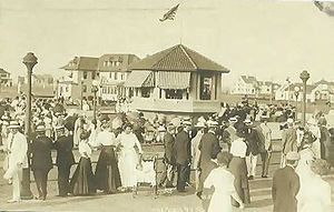 Long Beach boardwalk (circa 1911)