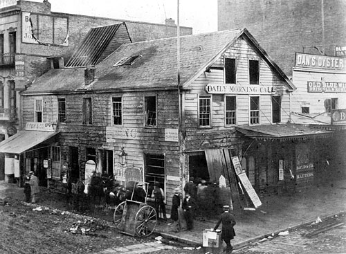 Montgomery and Clay Streets, San Francisco in 1859. Photograph from the Library of Congress