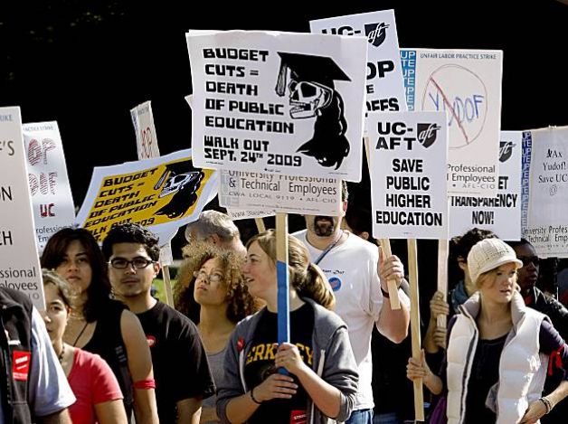 U.C. students protest (2009).