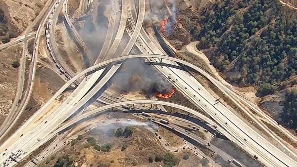 Newhall Pass fire (2007).