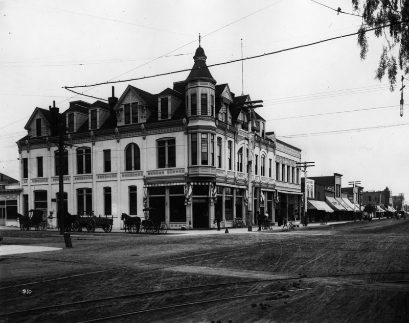 Bank of Santa Monica building, later the California Bank (1890).