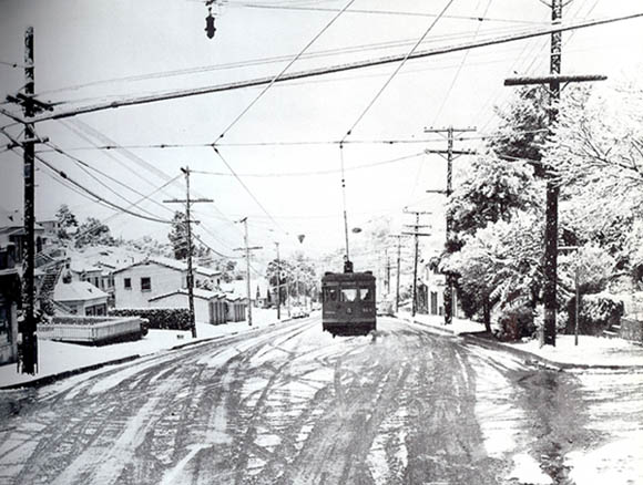 Echo Park (1949).