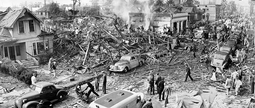 Explosion and fire in Los Angeles (1947).