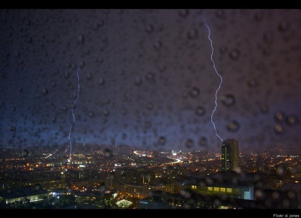 San Francisco thunderstorm (2012).