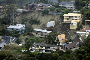 Laguna Beach landslide (2005).